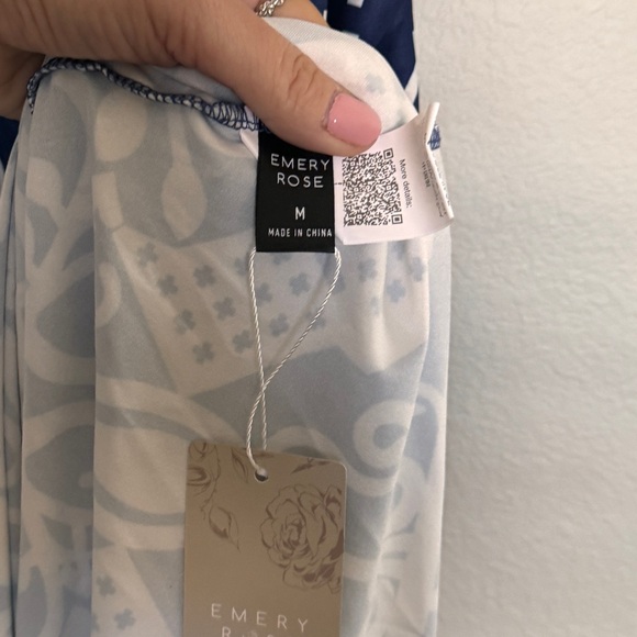 PRICE DROP!  SHEIN Gorgeous Cut Out Halter Neck Dress - Size Medium - Picture 7 of 12